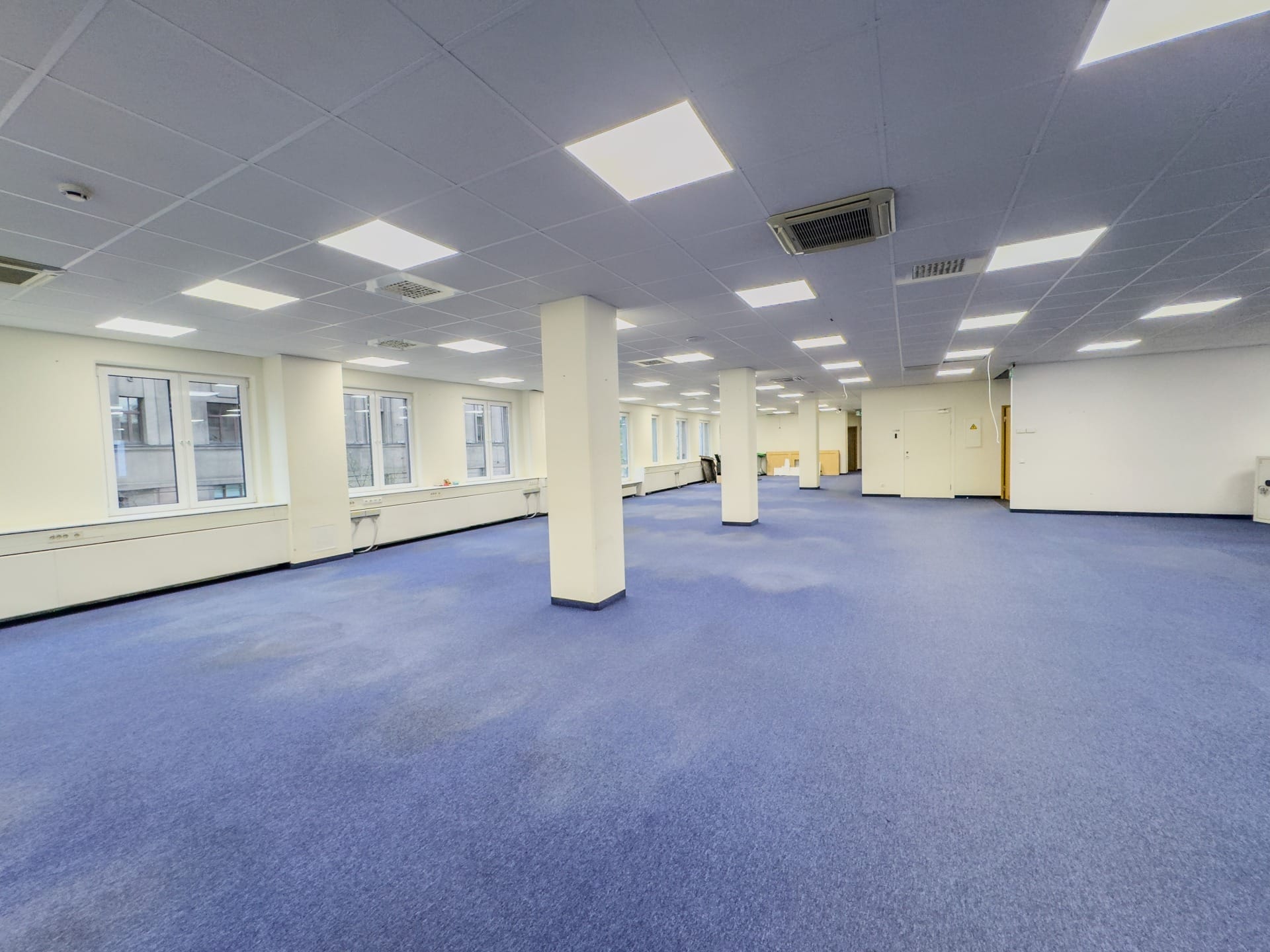 Liels Valdemāra centra biroja telpas rīgas centrā