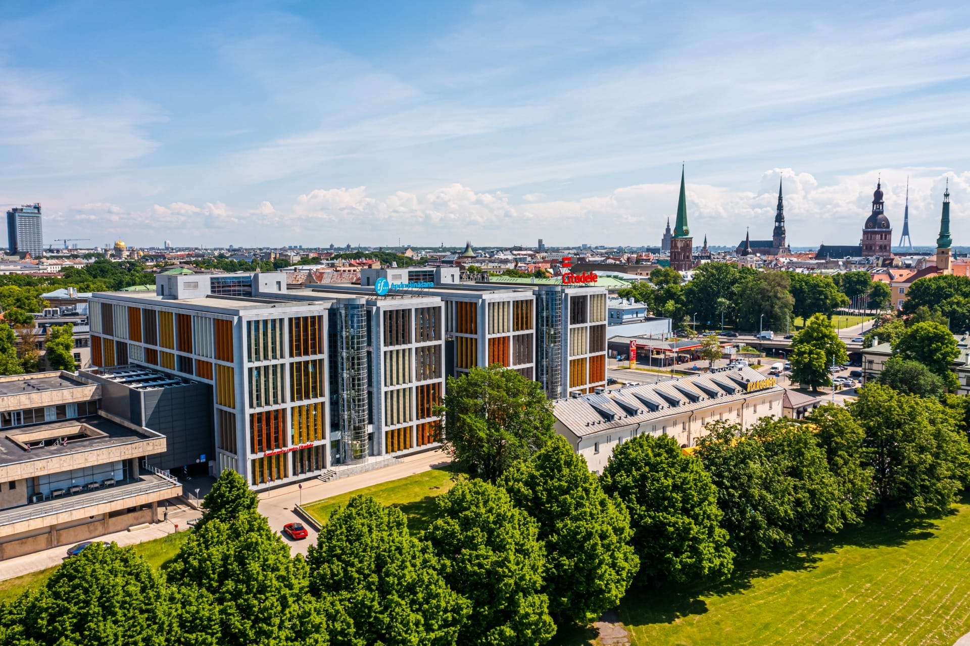 Republikas laukums 2a moderni biroji rīgas centrā