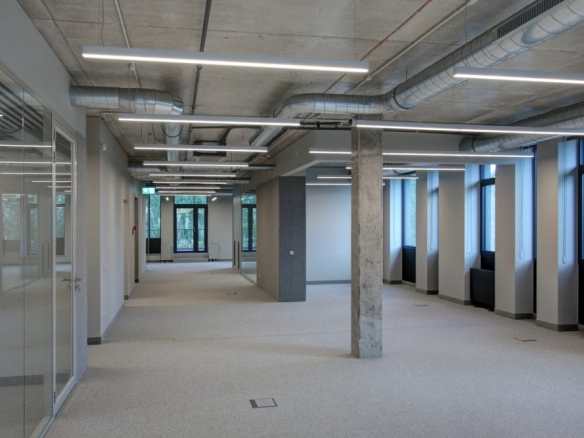 Katrīnas dambis 20, katrīnas Ostas biroji Pētersalas rajonā