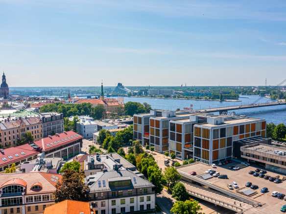 Citadeles biroji centrā labajā krastā