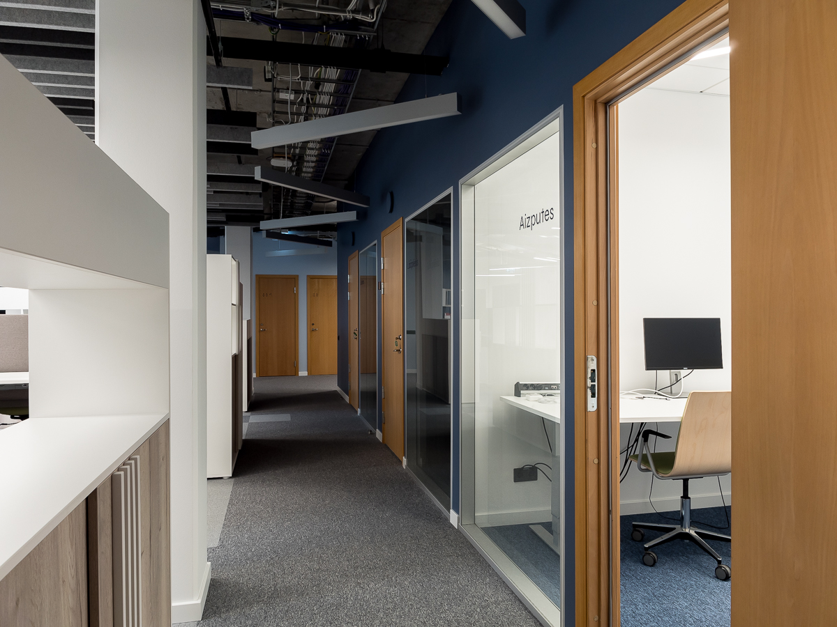 Valdemāra centra biroji Rīgā