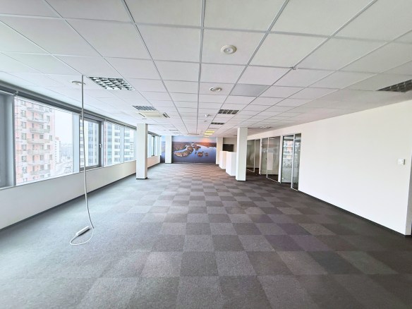 birojs Jaunā Teika 1466m2