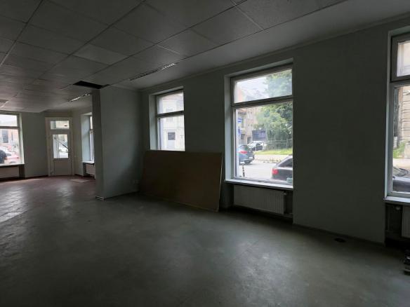 tirdzniecības telpas Centrs 212 m² 7.55 EUR/m²