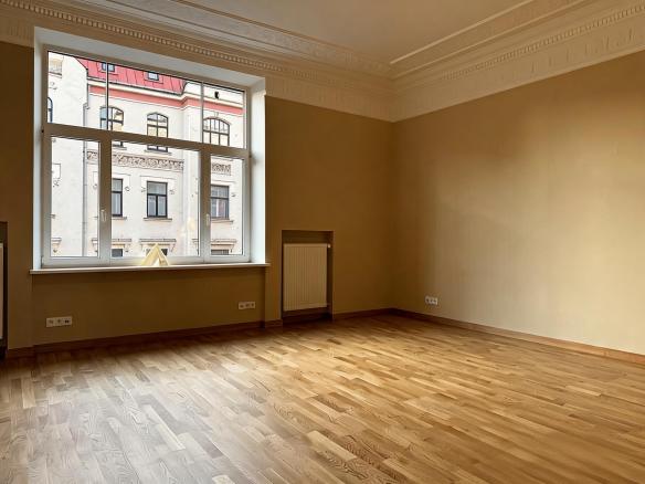 biroja telpas Centrs 270 m² 11.11 EUR/m²