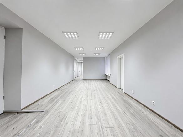 biroja telpas Centrs 167 m² 4.84 EUR/m²