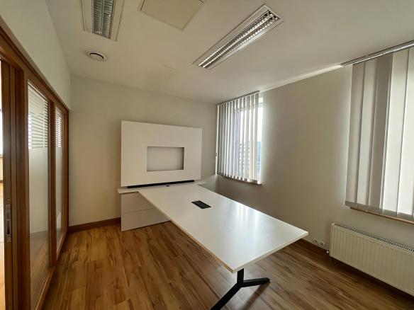 biroja telpas Centrs 106 m² 10.31 EUR/m²