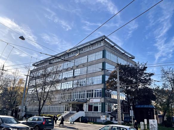 biroja telpas Centrs 79 m² 7 EUR/m²