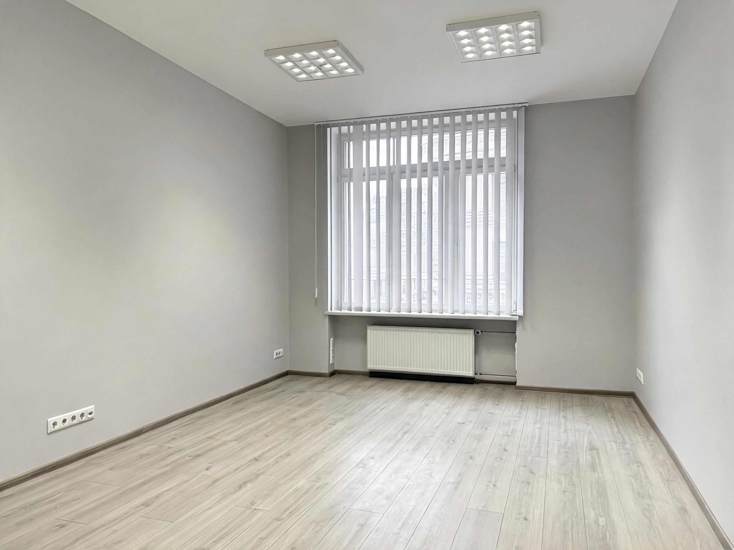 biroja telpas Centrs 167 m² 4.84 EUR/m²
