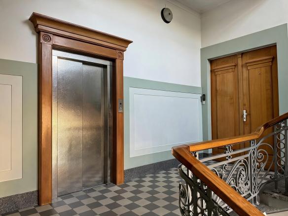 biroja telpas Centrs 270 m² 11.11 EUR/m²