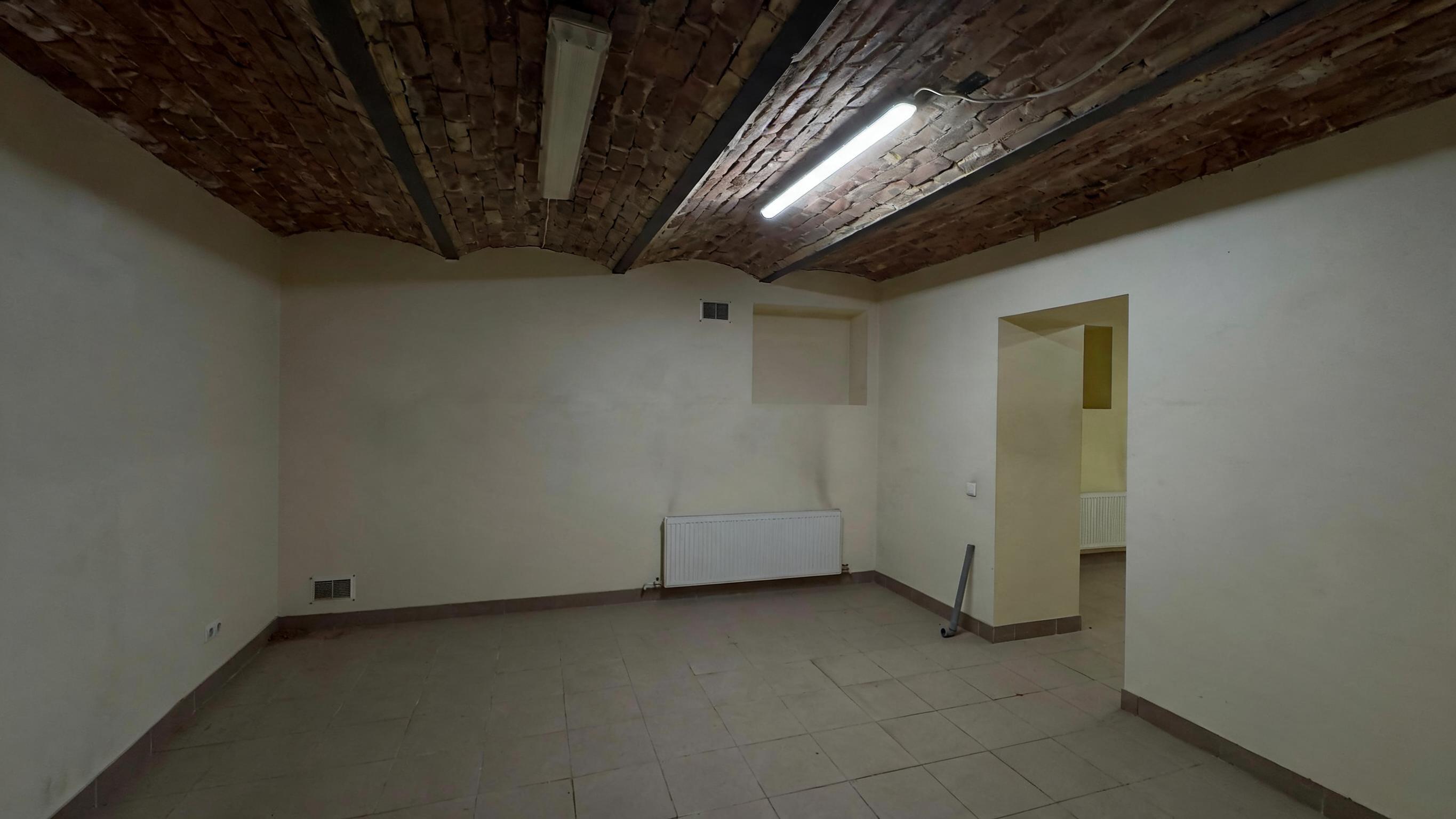tirdzniecības telpas Centrs 212 m² 7.55 EUR/m²