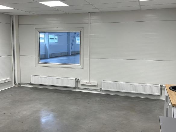 ražošanas telpas Sarkandaugava 546 m² 6 EUR/m²