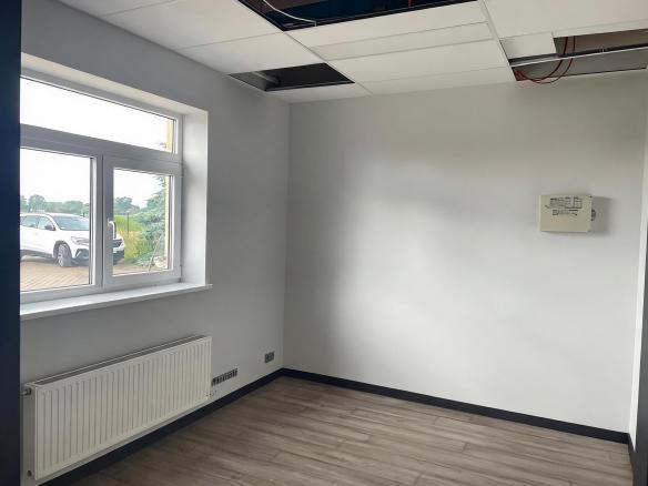 ražošanas telpas Mārupes pag. 1437 m² 4.84 EUR/m²